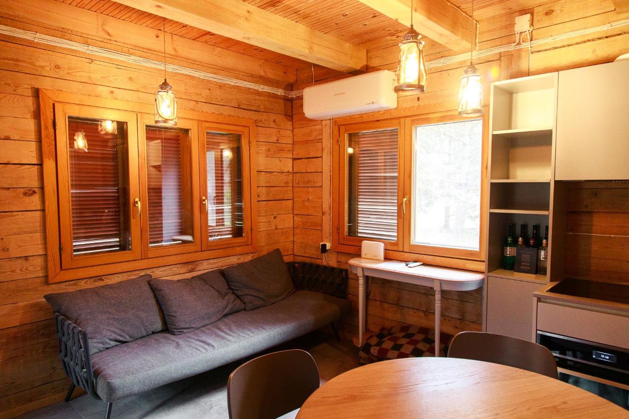 Roze Guest Houses Sklandas Бернаті Екстер'єр фото
