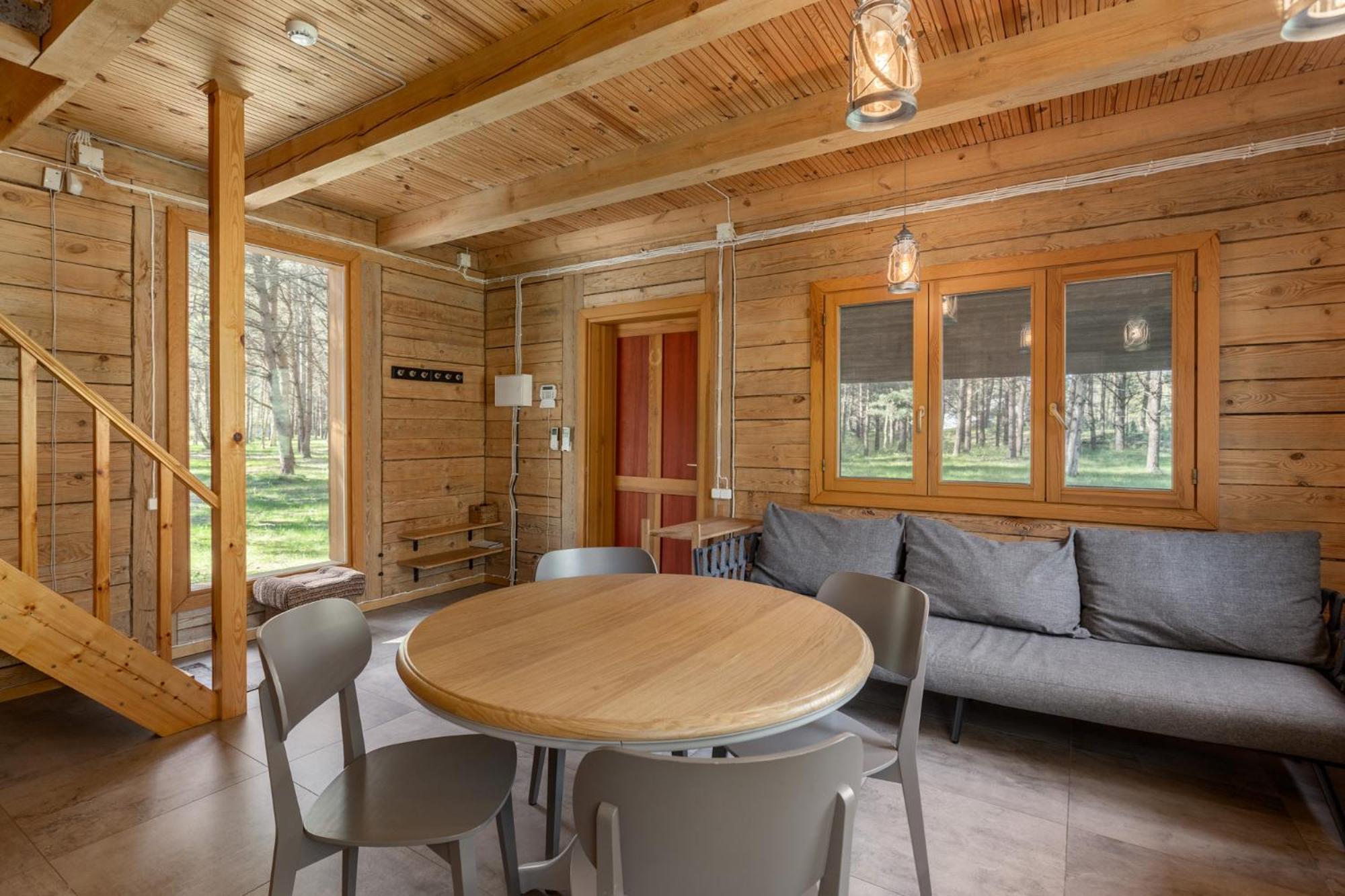 Roze Guest Houses Sklandas Бернаті Екстер'єр фото