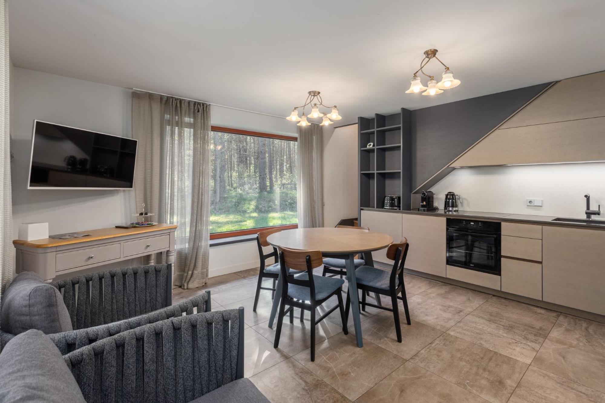 Roze Guest Houses Sklandas Бернаті Екстер'єр фото